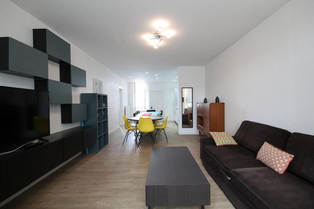 Appartements Le Cru Colbert Бон Экстерьер фото