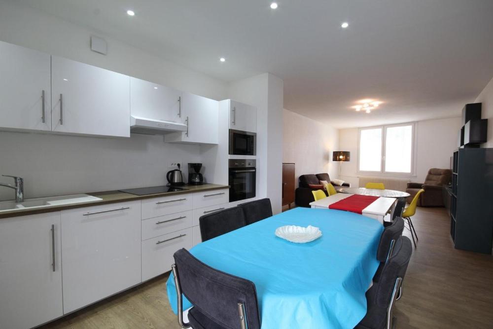 Appartements Le Cru Colbert Бон Экстерьер фото