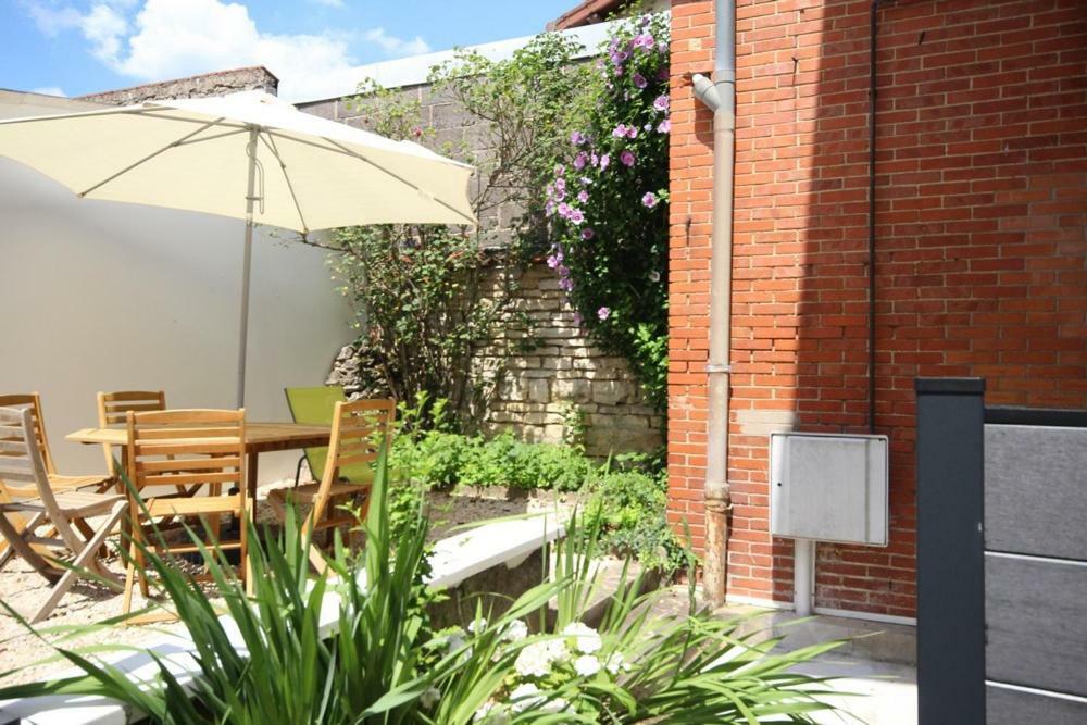 Appartements Le Cru Colbert Бон Экстерьер фото
