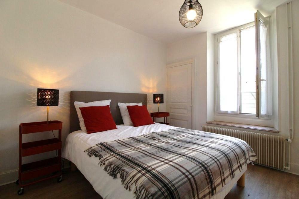 Appartements Le Cru Colbert Бон Экстерьер фото